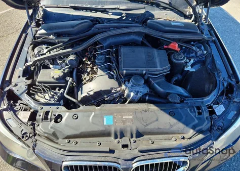 2010 BMW 535 Xi z USA, uszkodzony, nr VIN WBAPT7C56AC237756